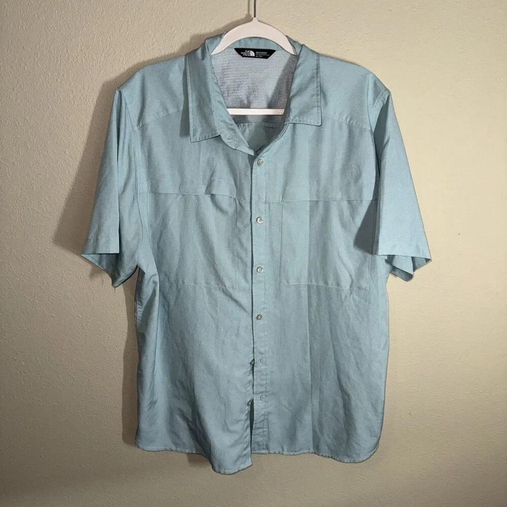 The North Face Men’s Button Down Vented Shirt Blue